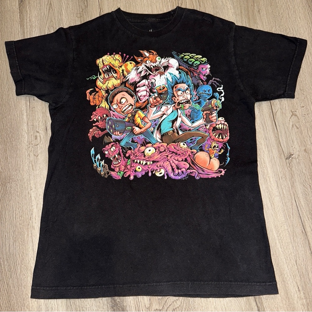 Rick & Morty Graphic T-shirt - Medium